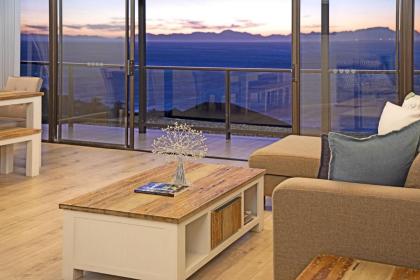 Zaria Sun Penthouse by HostAgents - image 5