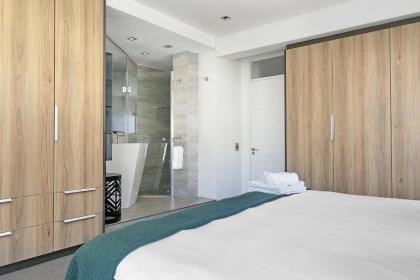 Seacliffe 502 by HostAgents - image 26
