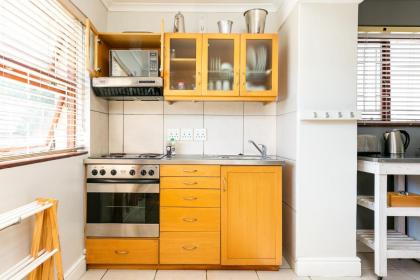 Beach Studios- Camps Bay - image 25