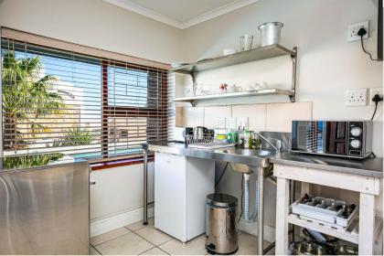 Beach Studios- Camps Bay - image 29