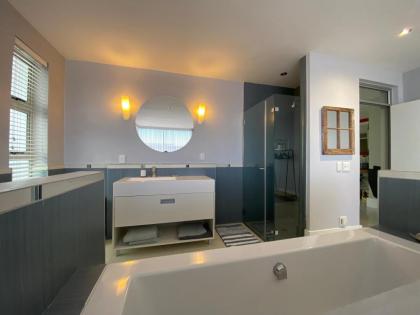 Ocean View Villa - image 26