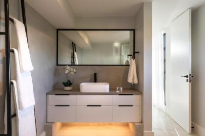 PREMIUM CAPE Camps Bay Lodge - image 26