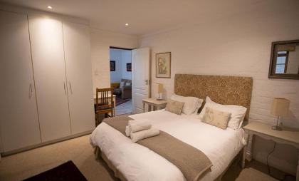 Wine Route 44 Guesthouse - image 21