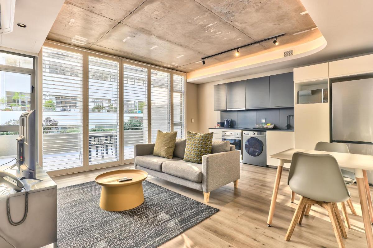 One Bedroom with Balcony and City views - image 3