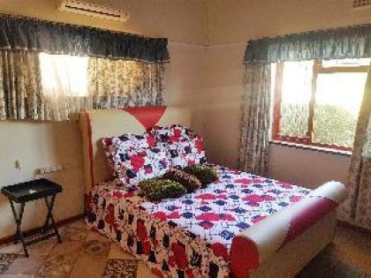 Executive Accommodation Bellville - image 22
