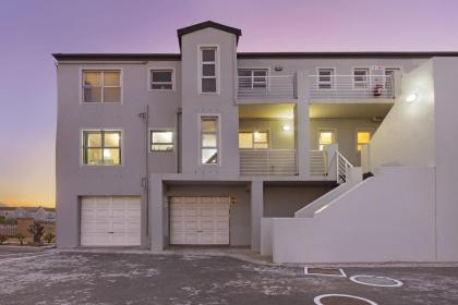 Dolphin Ridge 108 by HostAgents - image 27