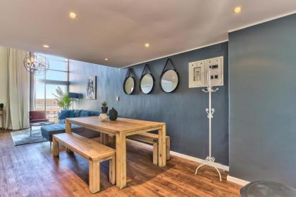1 Bedroom Loft Apartment border of De Waterkant and Green Point. - image 23