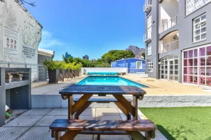 1 Bedroom Loft Apartment border of De Waterkant and Green Point. - image 30