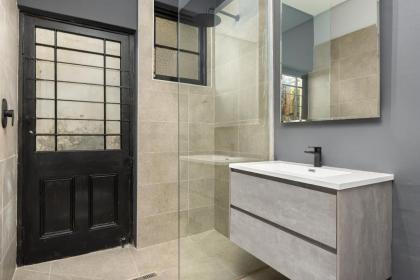 One Calais Luxury Apartments - image 25