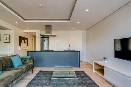 C on S in Sea Point - image 23