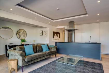C on S in Sea Point - image 24