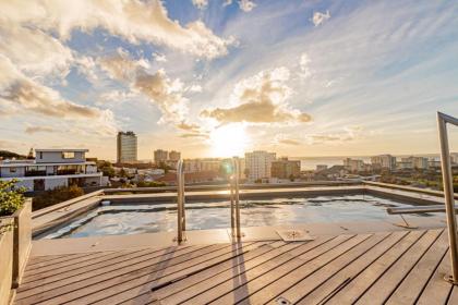 C on S in Sea Point - image 27