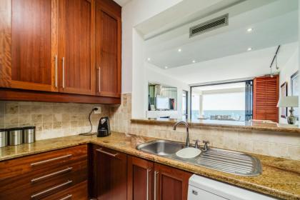 Bali Luxury Suite E - image 23
