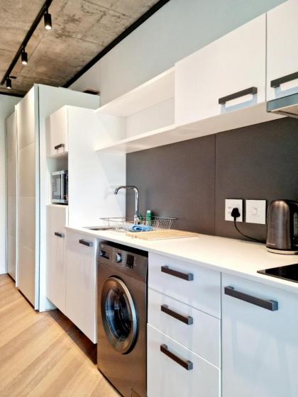 Bridgewater One by Smart City Stays - image 21