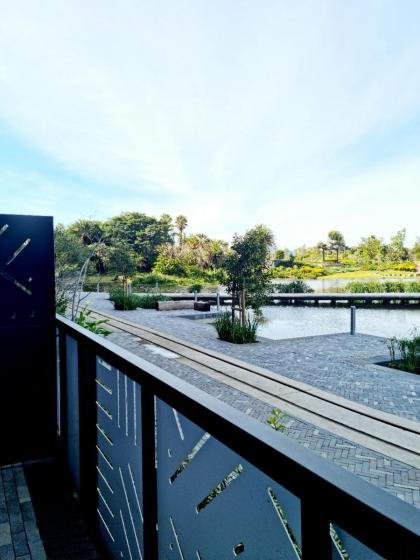 Bridgewater One by Smart City Stays - image 22