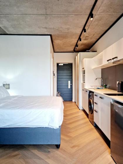 Bridgewater One by Smart City Stays - image 26