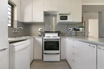 Laguna Beach B8 by HostAgents - image 10