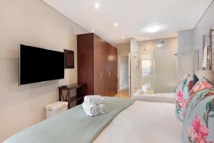 Seaside Village Penthouse F23 by HostAgents - image 19