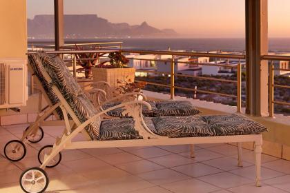 Seaside Village Penthouse F23 by HostAgents - image 4