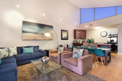 Seaside Village Penthouse F23 by HostAgents - image 9