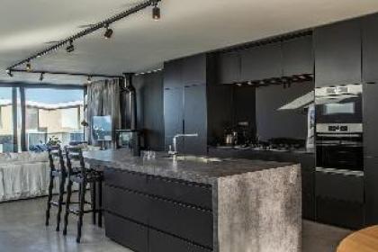 Villa Pietra - Camps Bay - image 13
