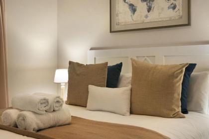 Big Bay Beach Club 21 by HostAgents - image 15