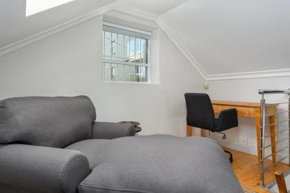 Point Break Cottage - image 27