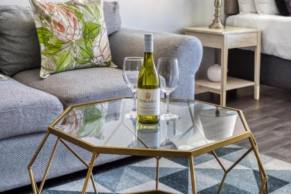 Backup-Power Mountain View Trendy Apartment - image 13