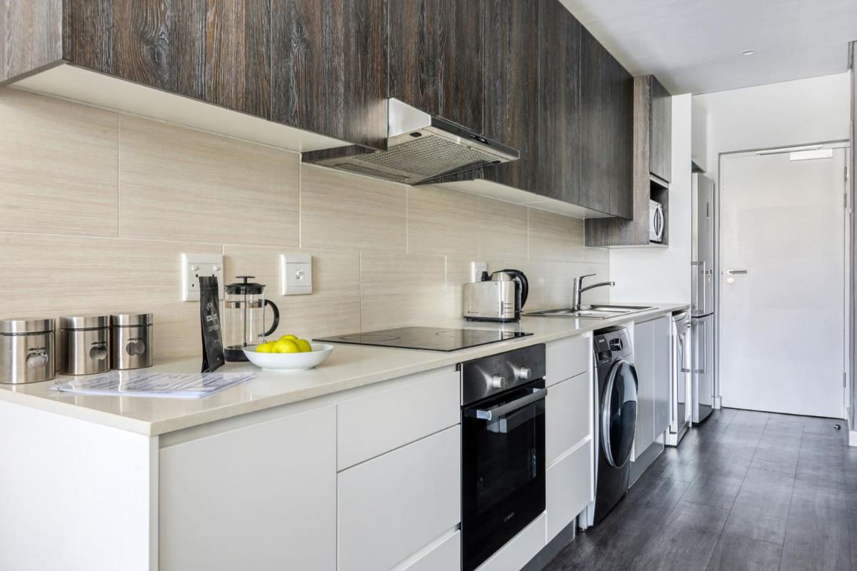 Backup-Power Mountain View Trendy Apartment - image 6