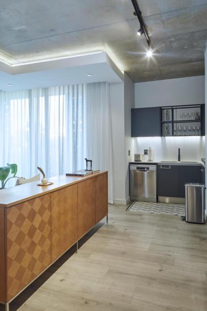 The Signature luxury apartment - image 15