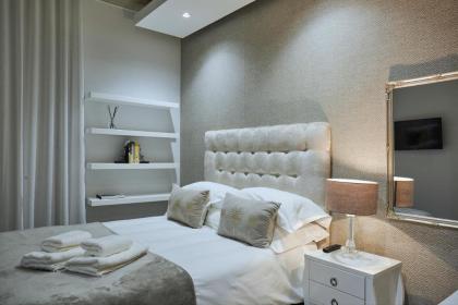 The Signature luxury apartment - image 25