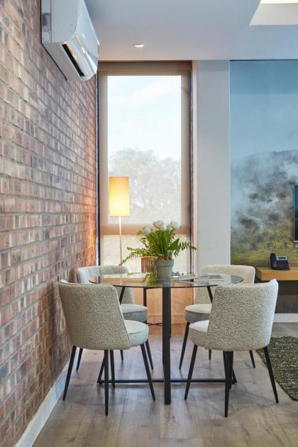 The Signature luxury apartment - image 26