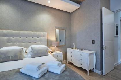 The Signature luxury apartment - image 27