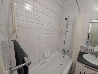 Cozy Strand Beach Getaway - Studio Apartment - image 21