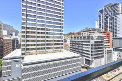 The Icon 1 Bedroom apartment in Cape Town Foreshore (1102) - image 23