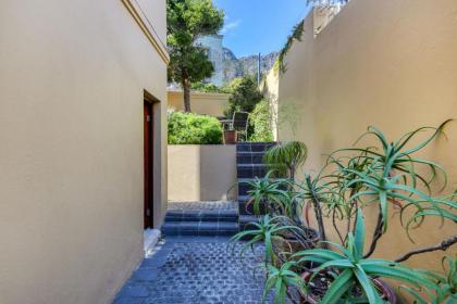 Backup-Powered Camps Bay Garden Apartment - image 23