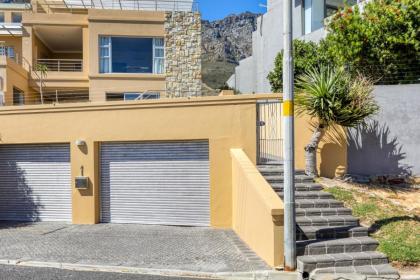 Backup-Powered Camps Bay Garden Apartment - image 29