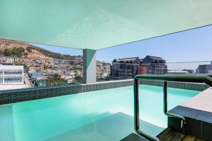 Backup-Powered Colourfull City Balcony Apartment - image 24