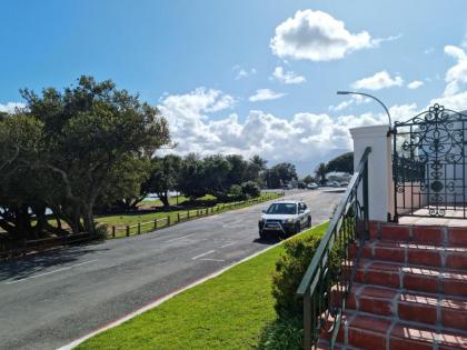 Milkwood Cottage - image 26