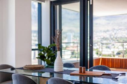 360 Views of Cape Town - Mandela Rhodes Penthouse - image 23