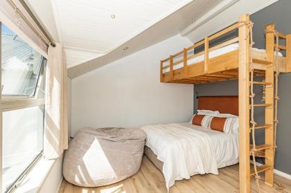 No2 Merlot Relax & Unwind on the tip of Africa - image 23