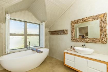 No2 Merlot Relax & Unwind on the tip of Africa - image 26