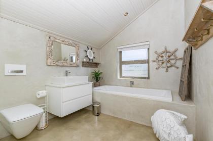 No2 Merlot Relax & Unwind on the tip of Africa - image 27