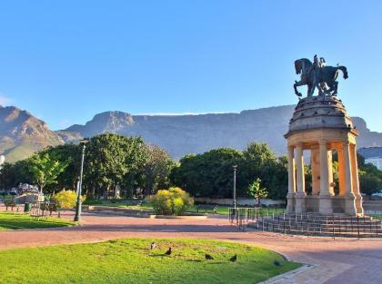 Unbelievable views on Table Mountain - image 27
