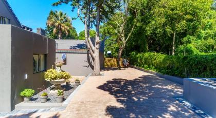 Hout Bay Gem - image 23