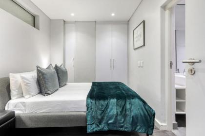 Backup-Powered Classic Luxury Apartment - image 22