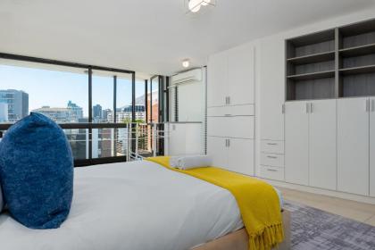 Portside Luxury Apartments - image 25