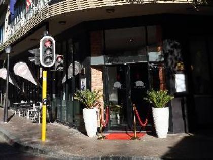 Cape Diamond Hotel - image 21