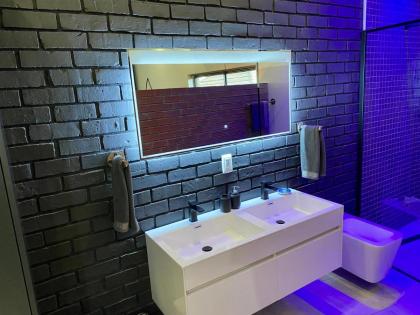 Rose’s Place - image 24