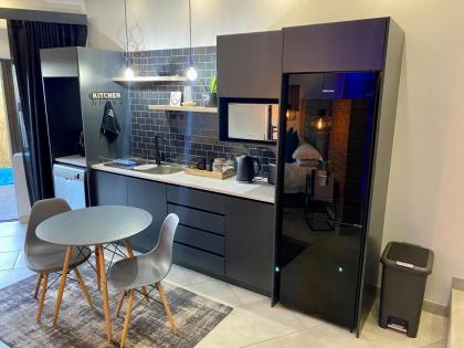 Rose’s Place - image 27